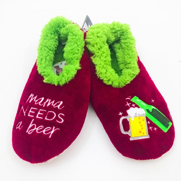 NWT Snoozies Women's Mama Needs a Beer Non Skid Soles Medium 7/8 Burgundy - Picture 1 of 6